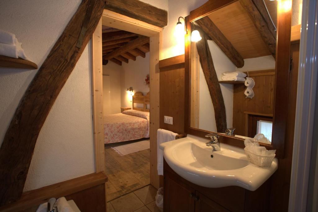 Agriturismo Casa Rossa Ai Colli Ragogna Rom bilde